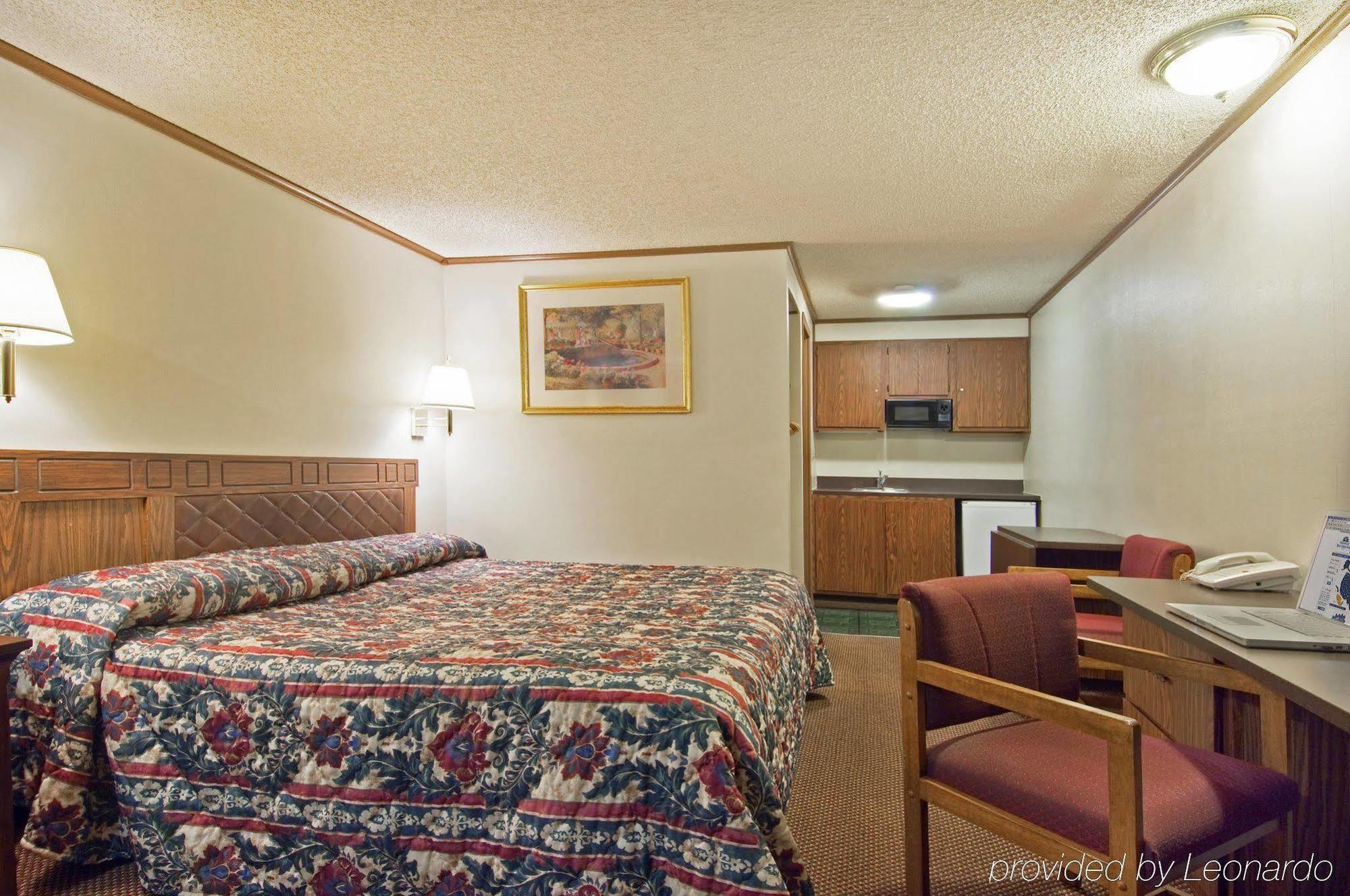 Americas Best Value Inn Heath-Newark Room photo